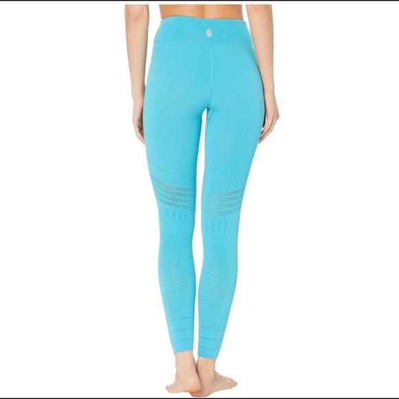NWT Free People movement gone adrift leggings - Picture 2 of 9